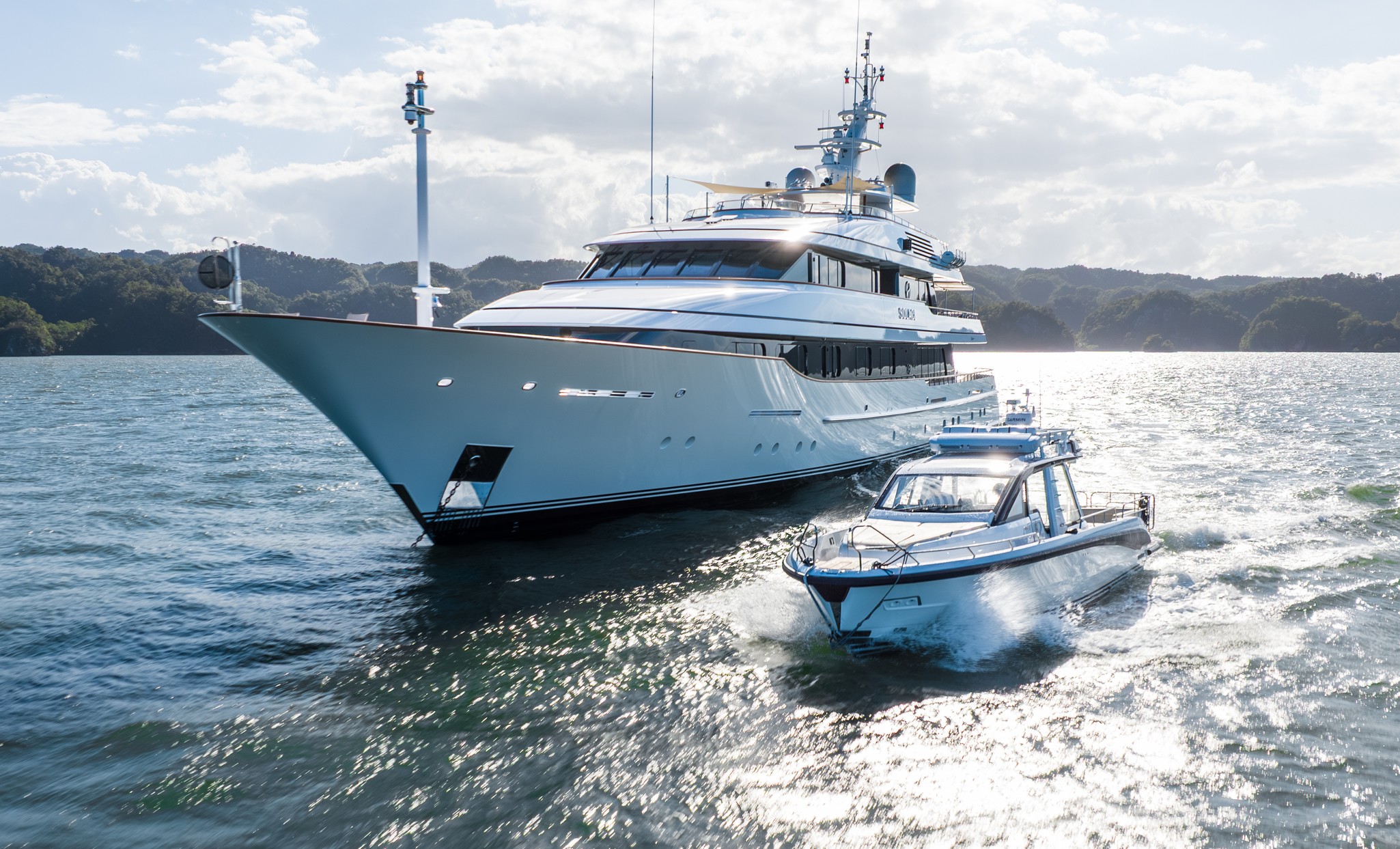 M/Y Solace under way with her expedition tender